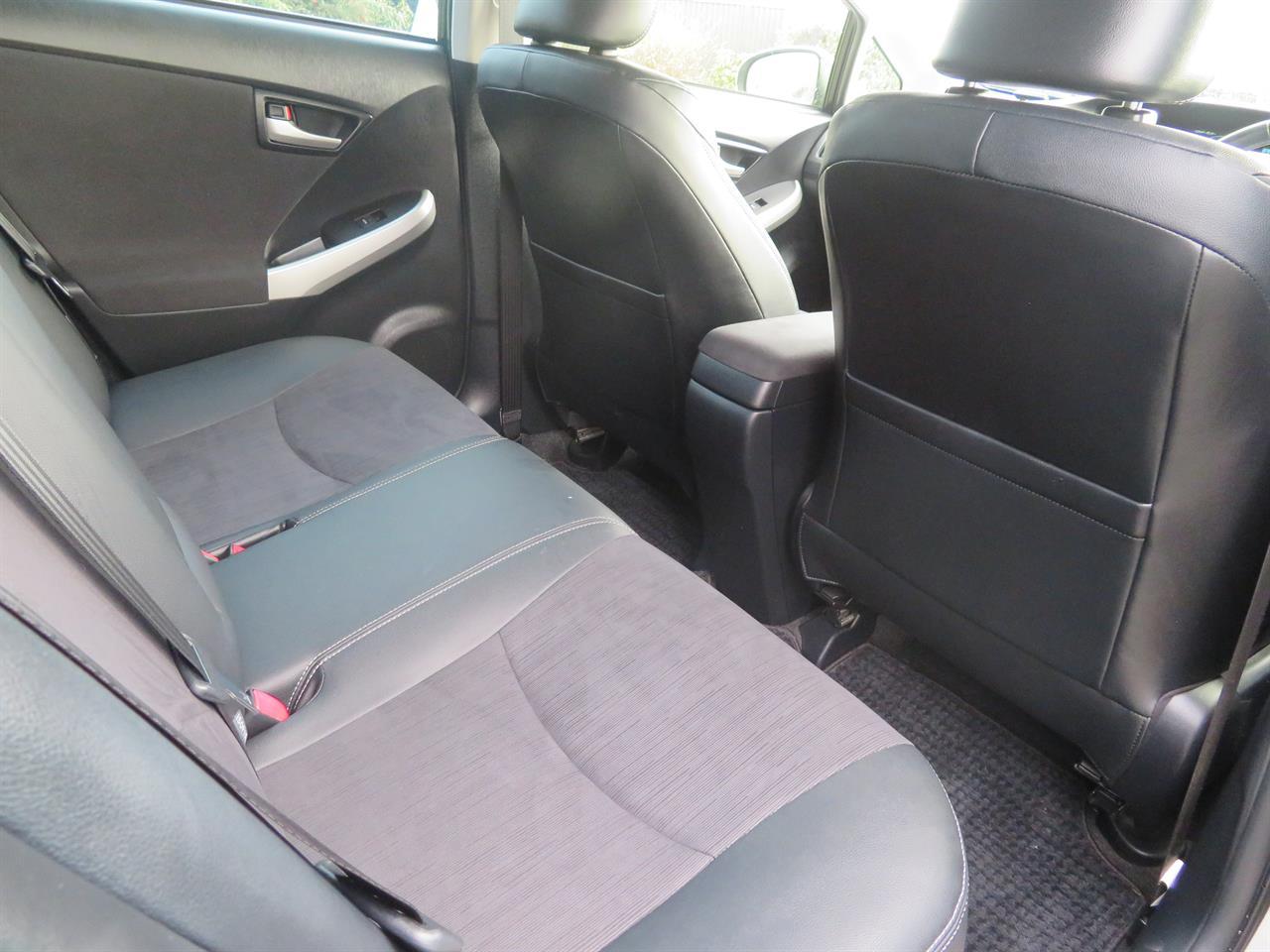image-7, 2014 Toyota Prius AMAZING 4.2 L PER 100KM HYBRID E at Gore