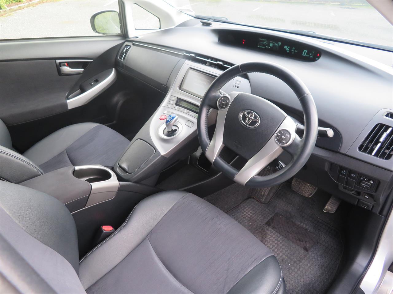 image-8, 2014 Toyota Prius AMAZING 4.2 L PER 100KM HYBRID E at Gore
