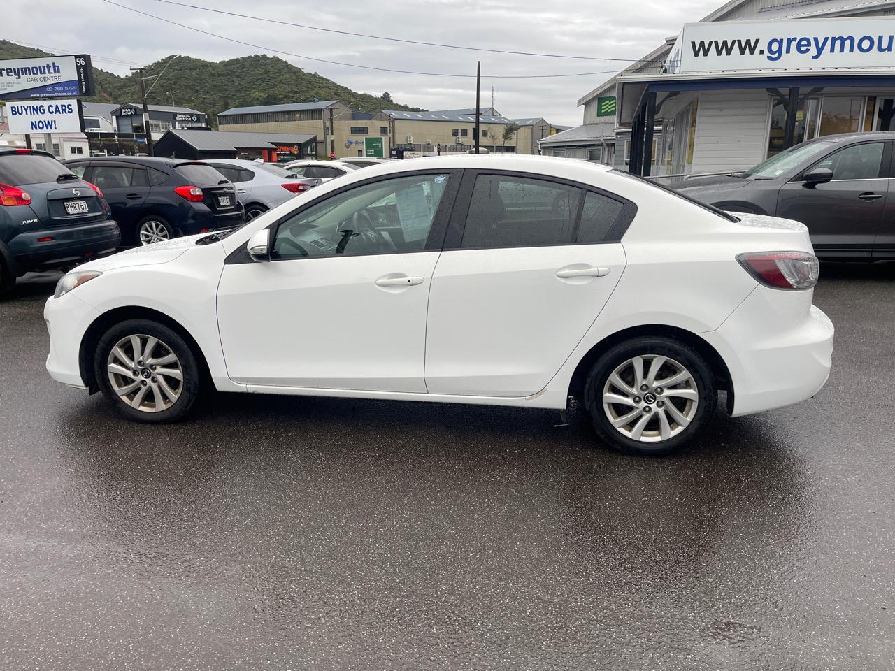 image-5, 2012 Mazda Axela at Greymouth