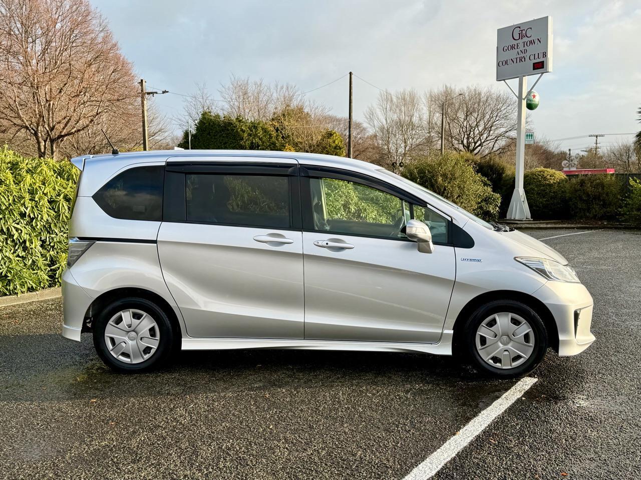 image-7, 2013 Honda Freed HYBRID ECONOMY SPACIOUS AND FUN at Gore