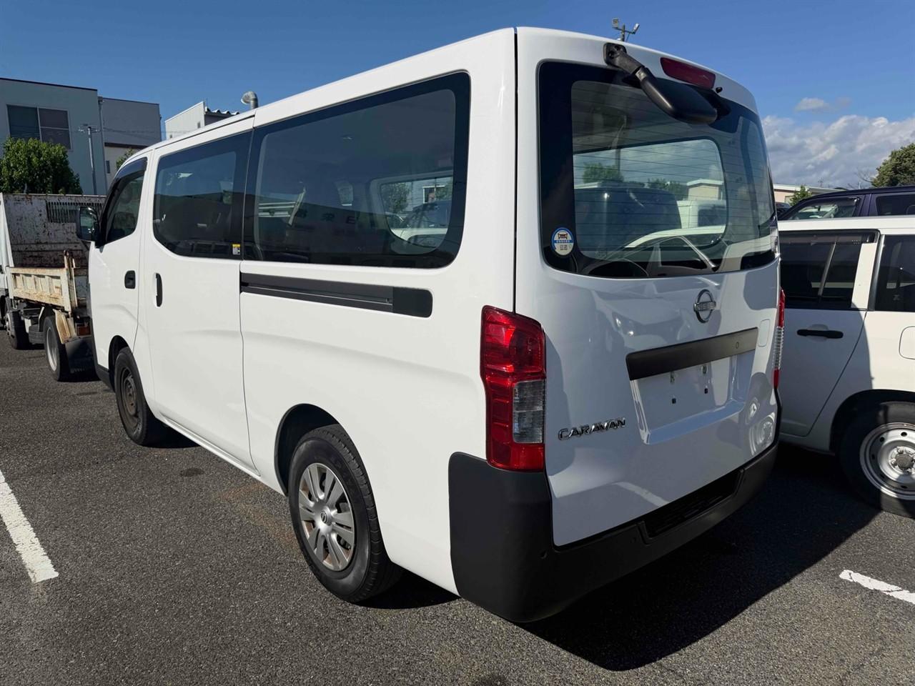 image-1, 2022 Nissan NV350 5 Door 2.0 Petrol at Christchurch