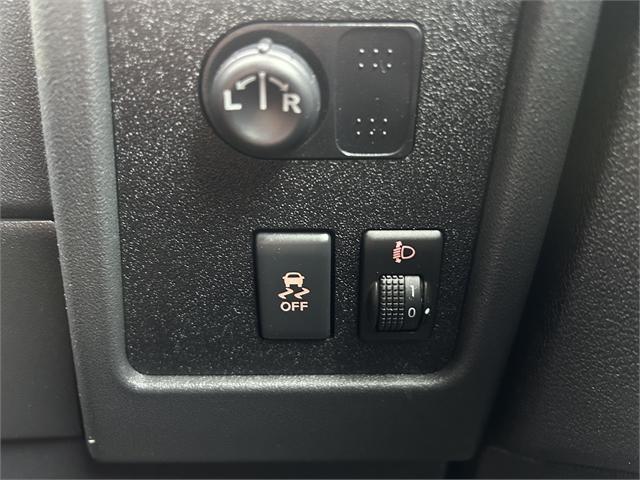 image-12, 2012 Nissan Qashqai 2.0 ST Auto at Christchurch