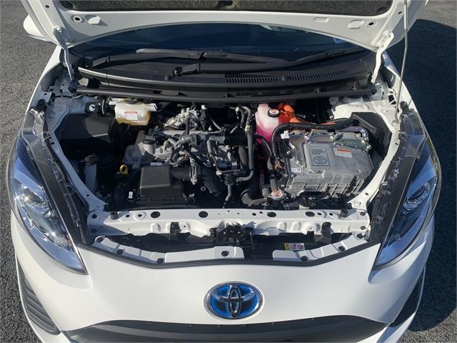 image-9, 2020 Toyota Aqua at Waimakariri
