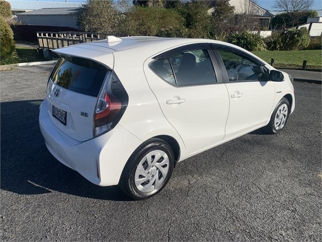 image-3, 2020 Toyota Aqua at Waimakariri