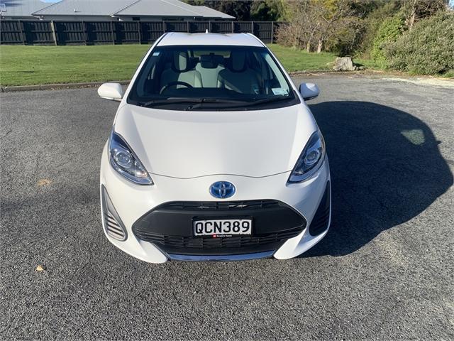image-8, 2020 Toyota Aqua at Waimakariri