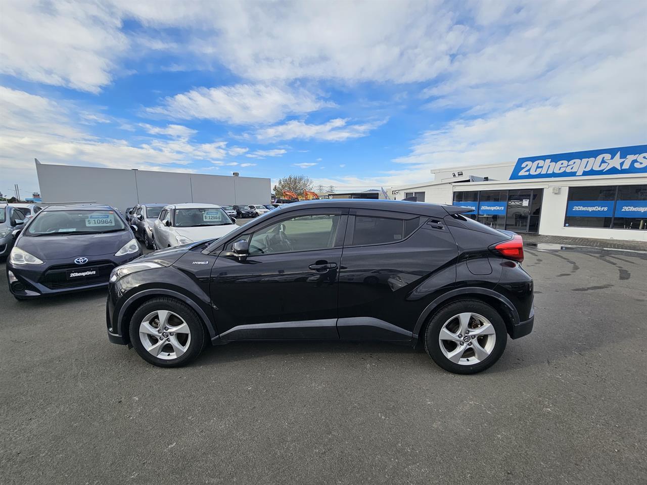 image-13, 2017 Toyota C-HR Hybrid at Christchurch