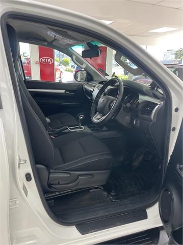 image-7, 2022 Toyota Hilux Sr5 Td Dc 2.8Dt/4Wd at Timaru