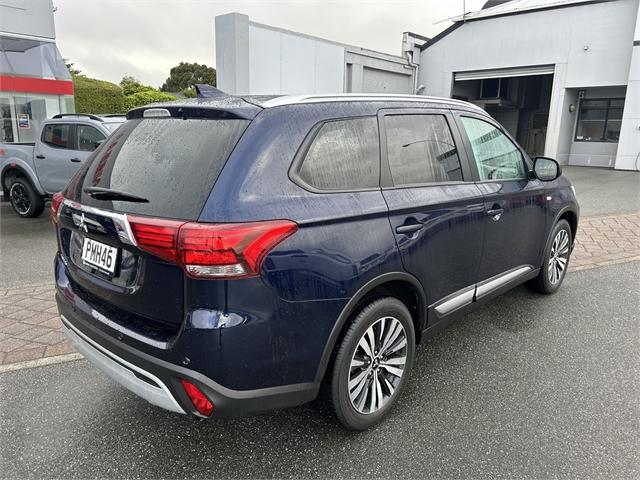 image-5, 2022 Mitsubishi Outlander LS 2.4P/Cvt at Invercargill