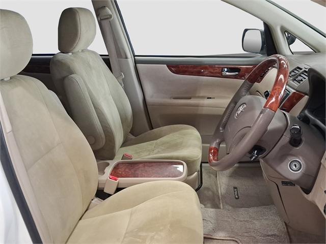 image-14, 2005 Toyota Ipsum 2.4L at Dunedin