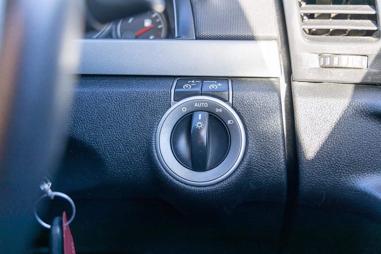 image-18, 2011 Holden Commodore SPORTWGN OMEGA AT at Dunedin