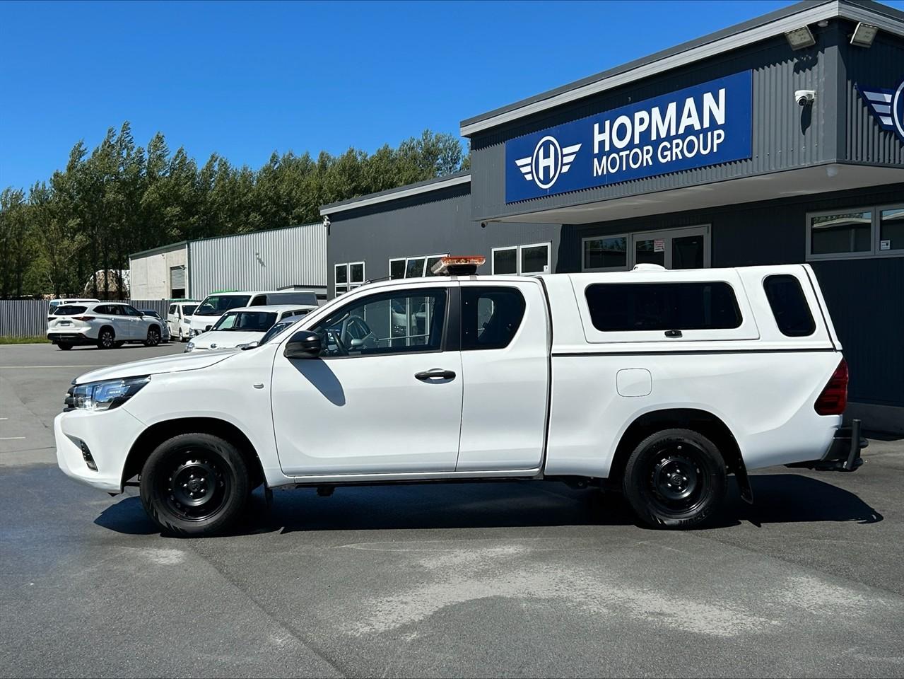 image-4, 2018 Toyota Hilux S TD EC 2.8D/5MT/UT at Waimakariri