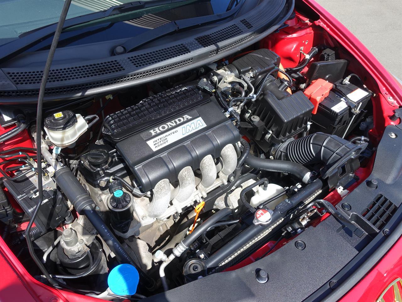 image-8, 2010 Honda CR-Z Hybrid at Dunedin