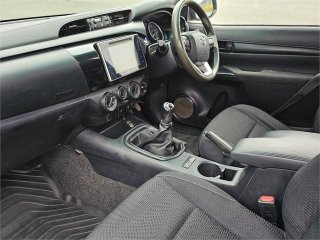 image-3, 2016 Toyota Hilux 4WD SR 2.8DT EXTRA CAB CHASSIS/4 at Greymouth