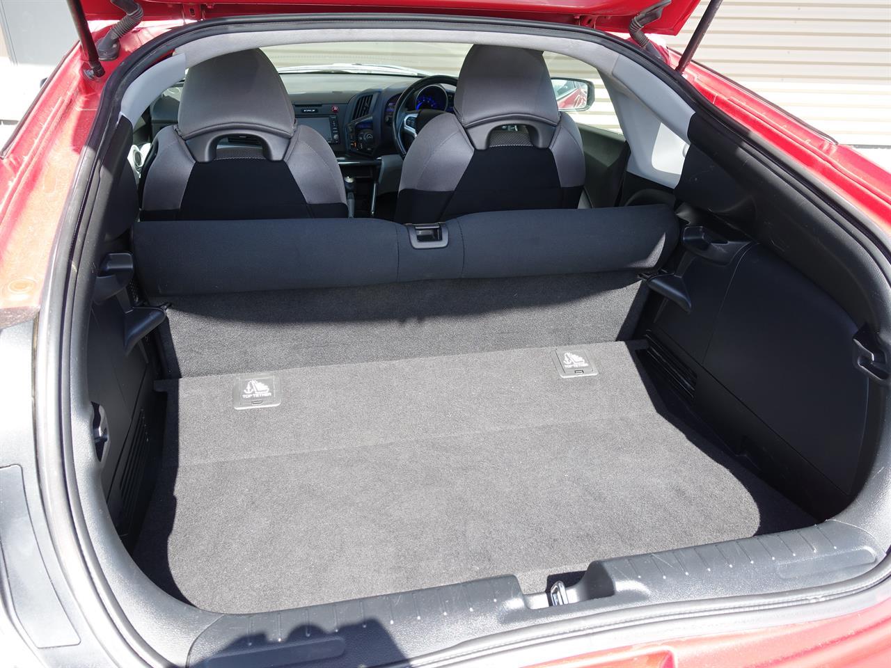 image-13, 2010 Honda CR-Z Hybrid at Dunedin