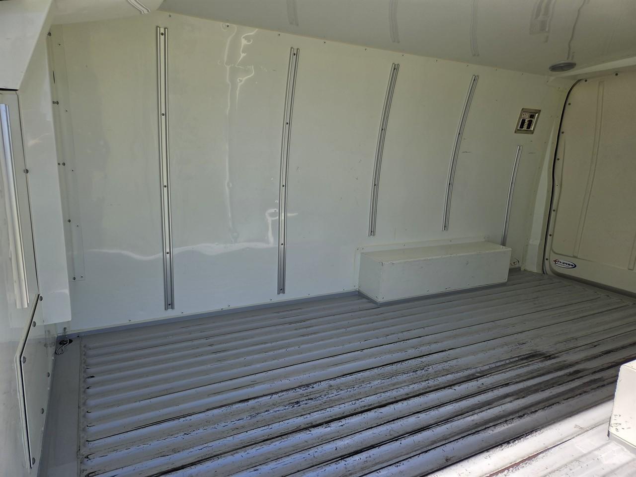 image-9, 2020 Toyota Hiace Chiller Van 2.8TD at Christchurch