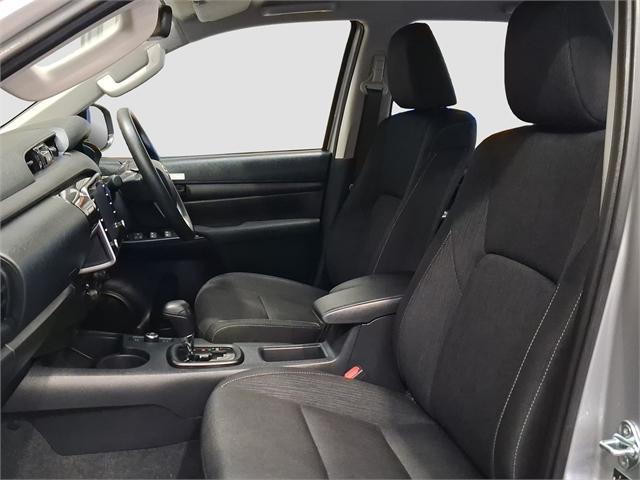 image-13, 2025 Toyota Hilux SR 2.8DT Hybrid 4WD at Dunedin