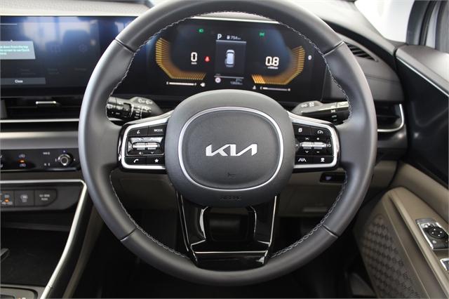 image-10, 2025 Kia Carnival EX 2.2L DIESEL 8 SEATER at Christchurch