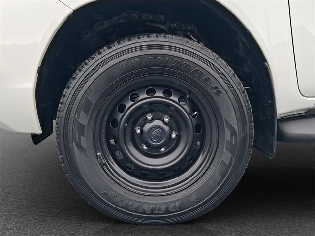 image-8, 2024 Toyota Hilux SR Hybrid 4WD at Dunedin