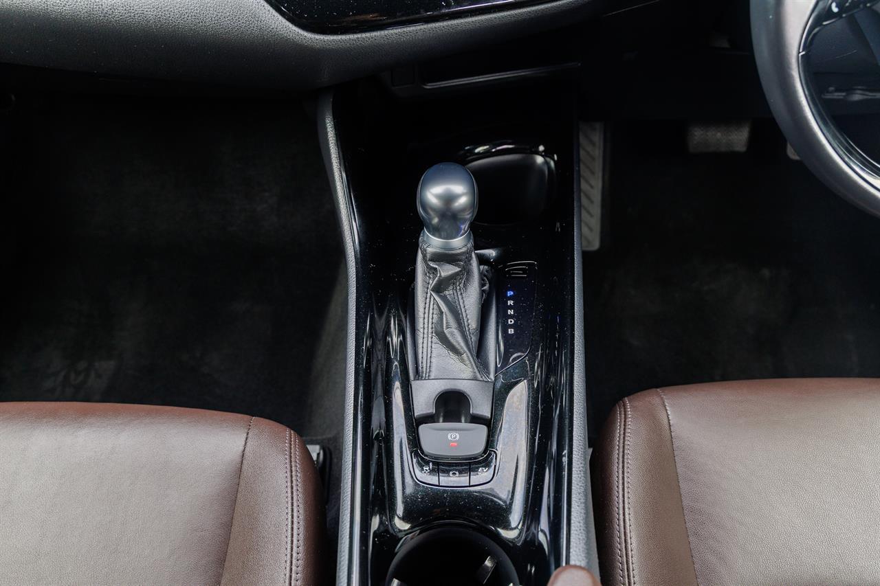 image-16, 2017 Toyota C-HR (CHR) Hybrid G at Christchurch