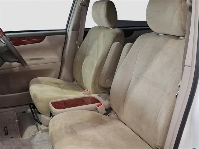 image-13, 2005 Toyota Ipsum 2.4L at Dunedin