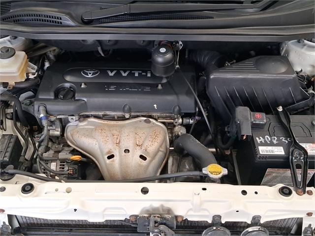 image-9, 2005 Toyota Ipsum 2.4L at Dunedin