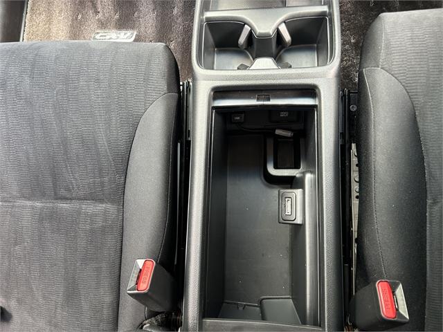 image-10, 2012 Honda CR-V at Christchurch