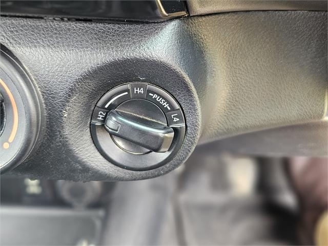 image-6, 2016 Toyota Hilux 4WD SR 2.8DT EXTRA CAB CHASSIS/4 at Greymouth