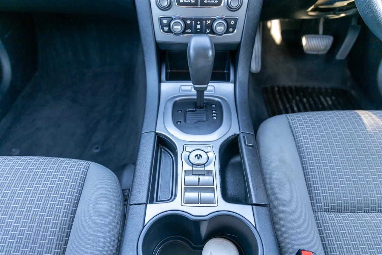 image-13, 2011 Holden Commodore SPORTWGN OMEGA AT at Dunedin