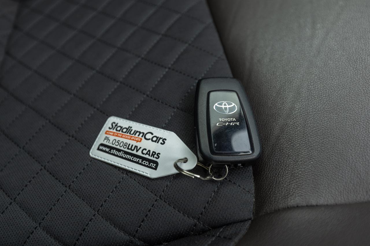 image-17, 2018 Toyota C-HR (CHR) Hybrid G at Christchurch