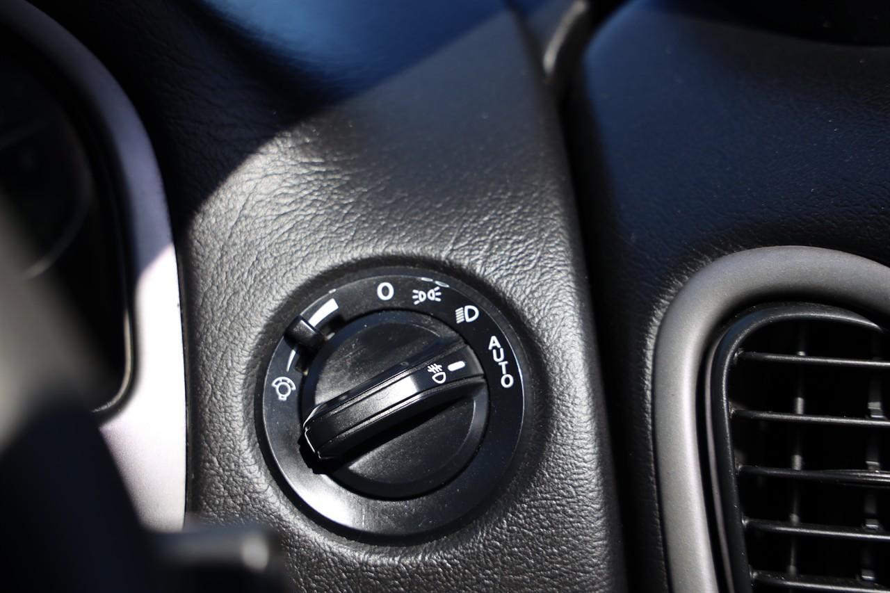 image-11, 2005 Holden Crewman CROSS8 AUTO at Dunedin