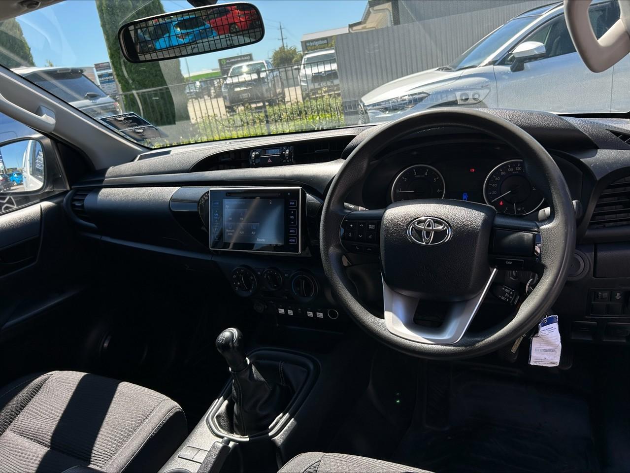 image-12, 2018 Toyota Hilux S TD EC 2.8D/5MT/UT at Waimakariri