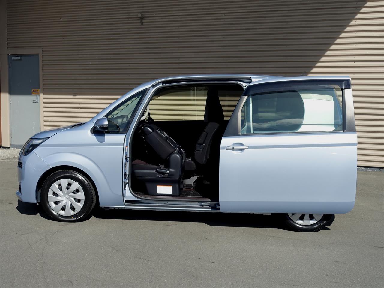 image-7, 2015 Toyota Spade Y at Dunedin