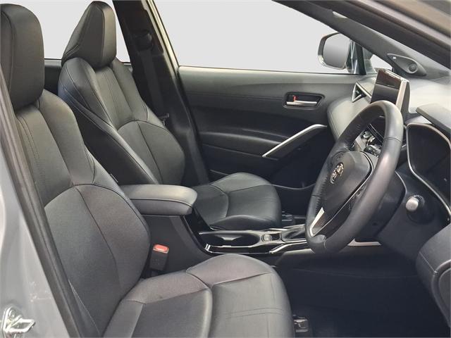 image-15, 2022 Toyota Corolla Cross Limited 2.0L Hybrid at Dunedin