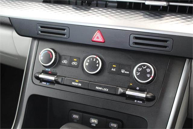 image-14, 2023 Kia Carnival EX 2.2L DIESEL 8 SEATER at Christchurch