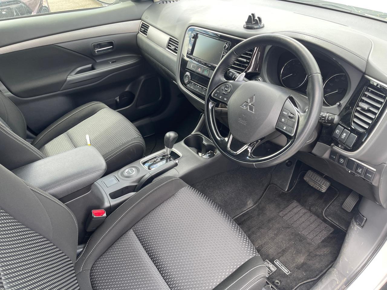 image-10, 2015 Mitsubishi Outlander 4WD 7 Seater at Greymouth