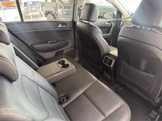 image-11, 2017 Kia Sportage EX at Timaru