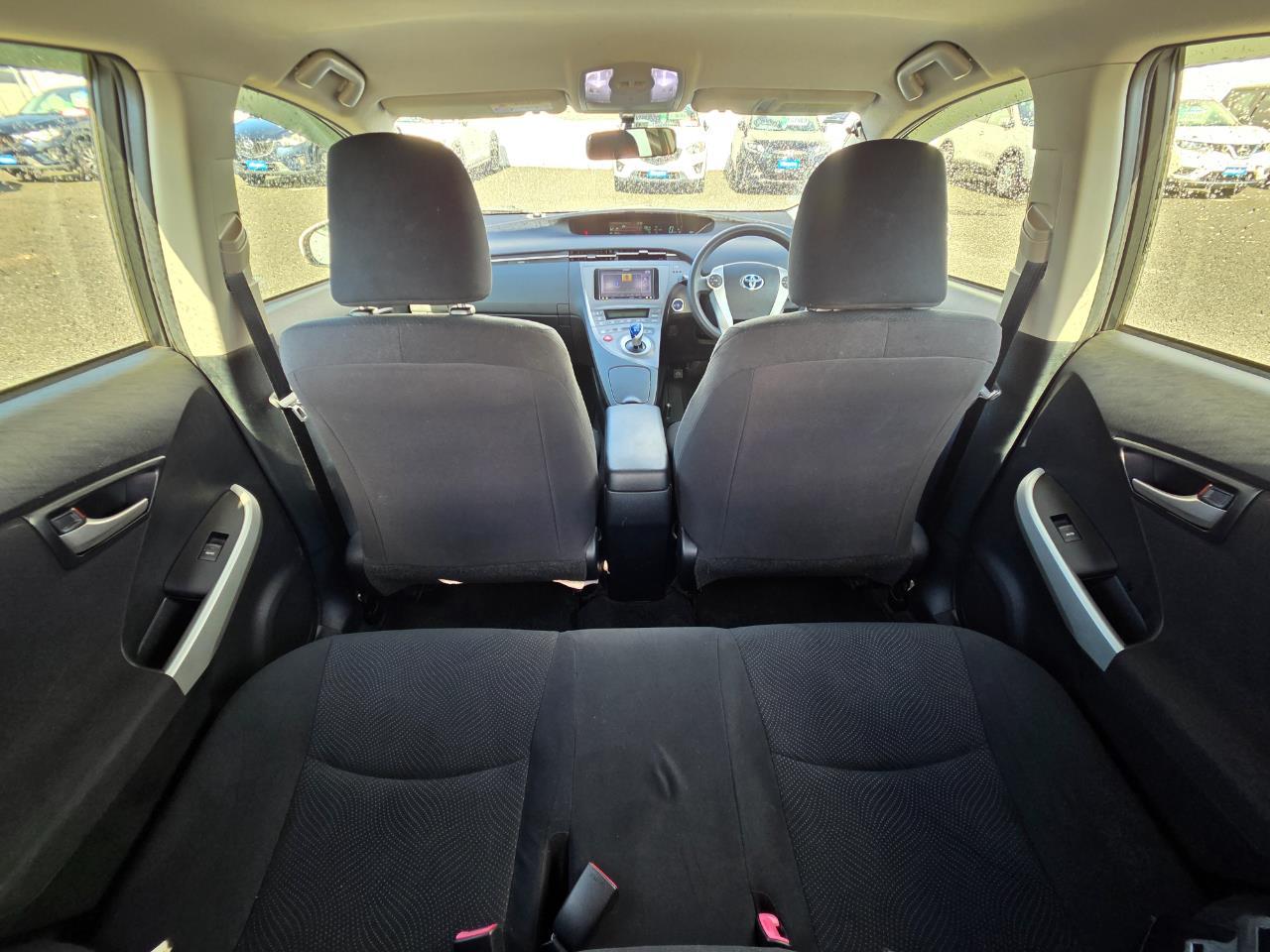 image-16, 2014 Toyota Prius Hybrid at Christchurch