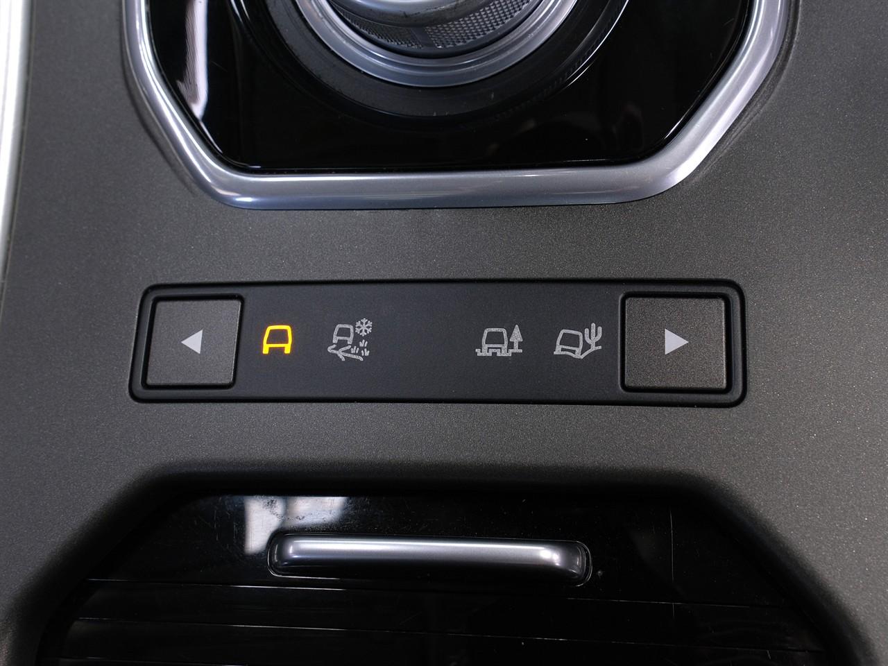 image-13, 2016 LandRover Range Rover Evoque HSE 'Facelift' at Christchurch