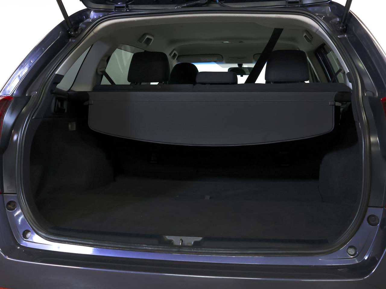 image-19, 2013 Toyota Corolla Fielder Hybrid G 'Aero Tourer' at Christchurch