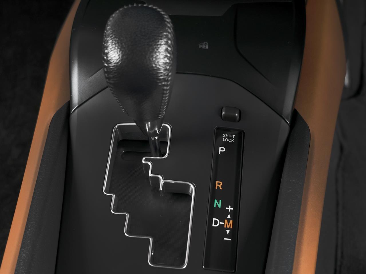 image-12, 2016 Toyota Avensis Wagon Li 'Facelift' at Christchurch