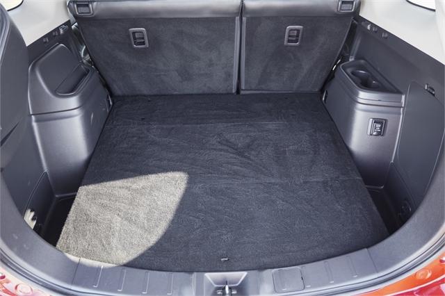 image-18, 2015 Mitsubishi Outlander Phev at Dunedin