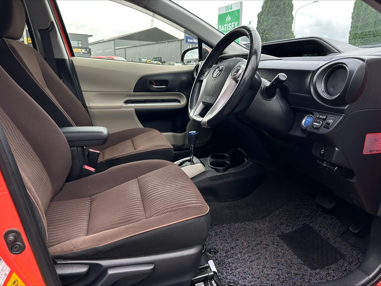 image-5, 2013 Toyota AQUA G at Waimakariri