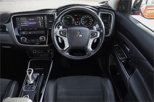 image-13, 2015 Mitsubishi Outlander Phev at Dunedin