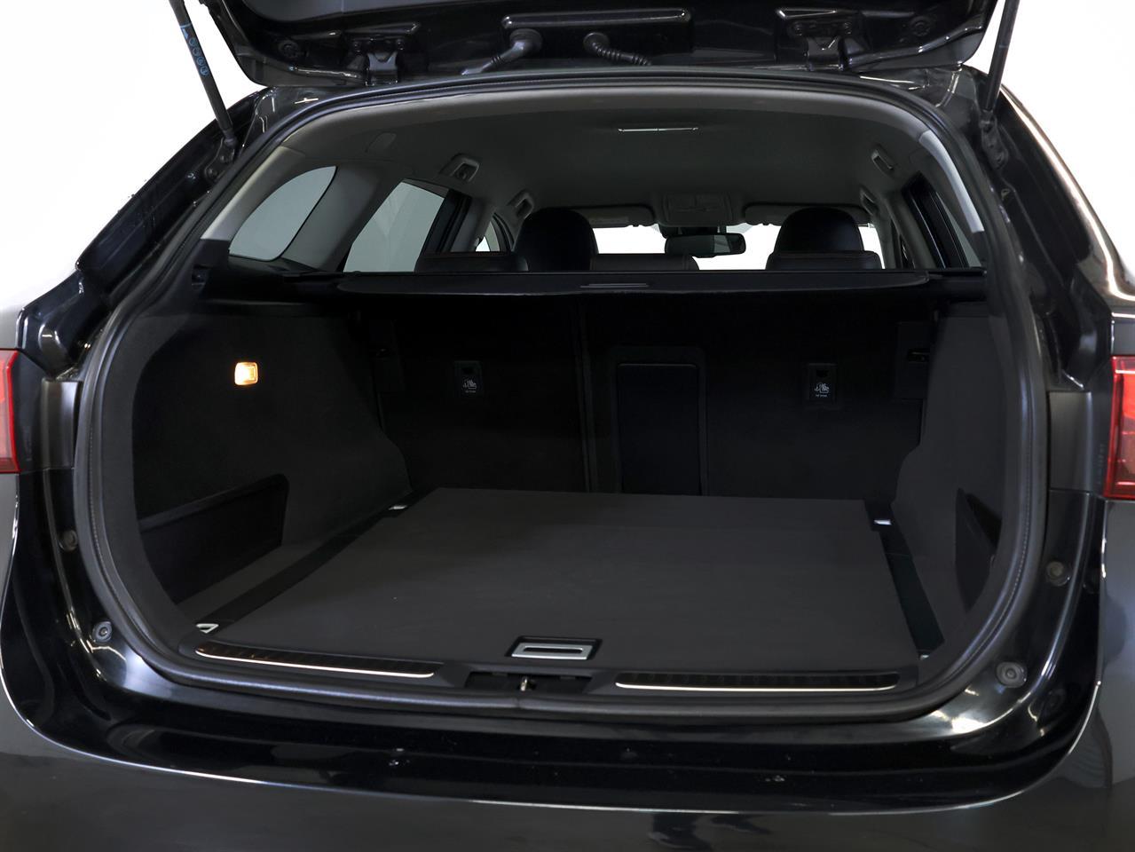 image-19, 2016 Toyota Avensis Wagon Li 'Facelift' at Christchurch