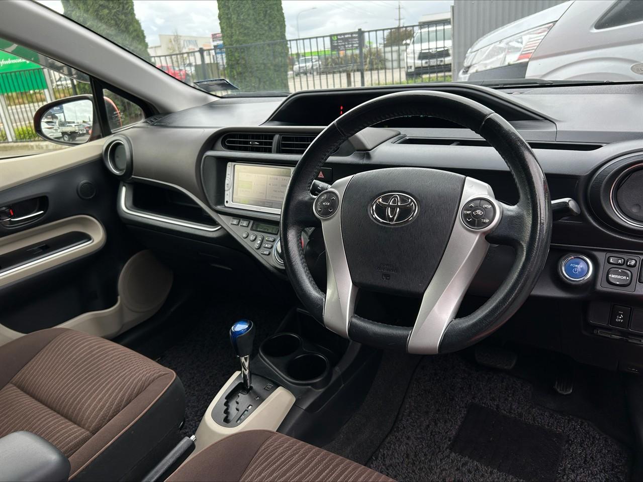 image-6, 2013 Toyota AQUA G at Waimakariri