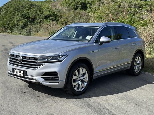 image-2, 2020 Volkswagen Touareg V6 170KW TDI 3.0DT at Dunedin