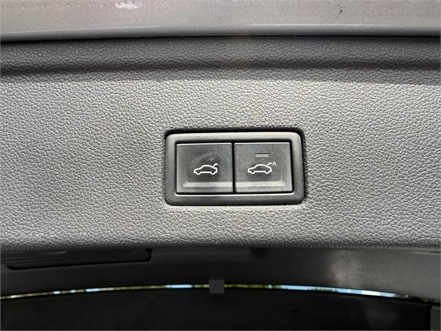 image-7, 2020 Volkswagen Touareg V6 170KW TDI 3.0DT at Dunedin