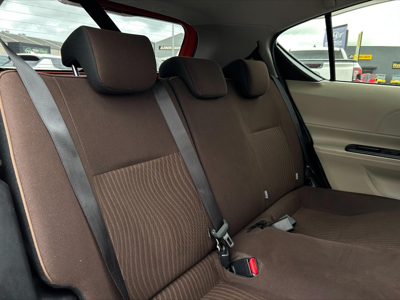 image-13, 2013 Toyota AQUA G at Waimakariri