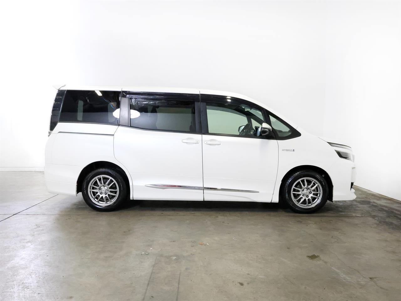 image-9, 2015 Toyota VOXY Hybrid 'V' 7-Seater at Christchurch