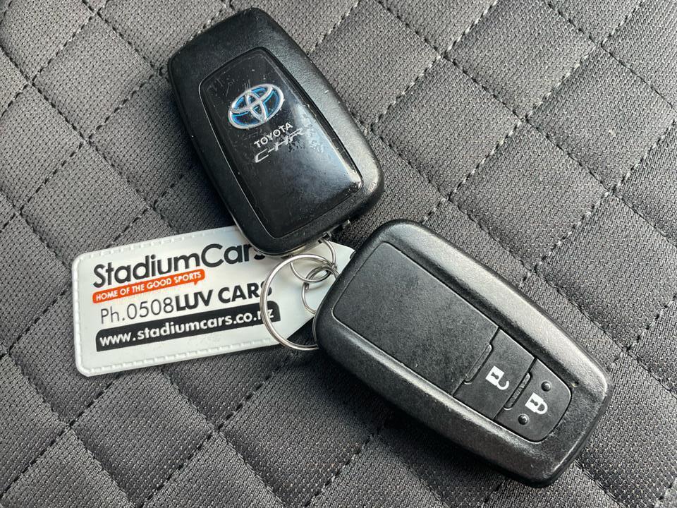 image-17, 2017 Toyota C-HR (CHR) Hybrid G at Christchurch